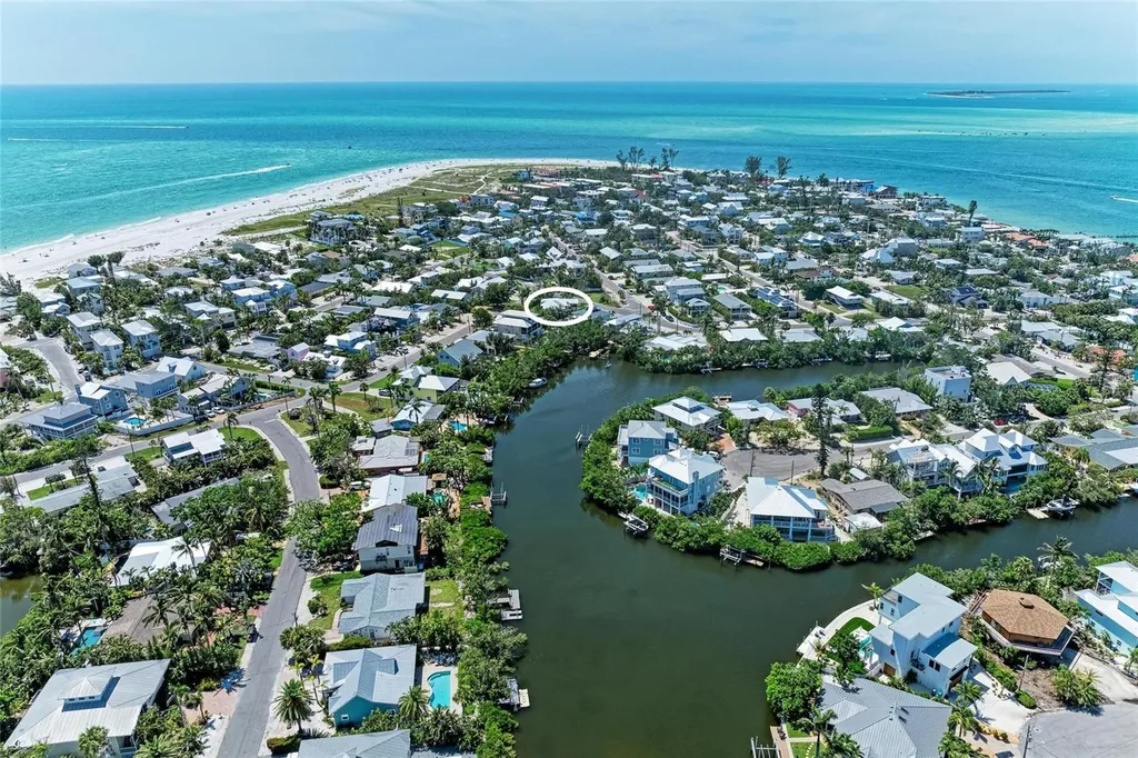 733 Holly Road Anna Maria FL 34216