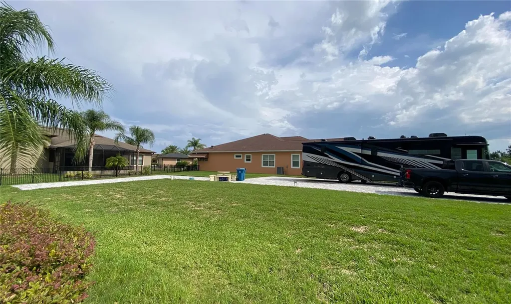 333 Nolane Lane Polk City FL 33868