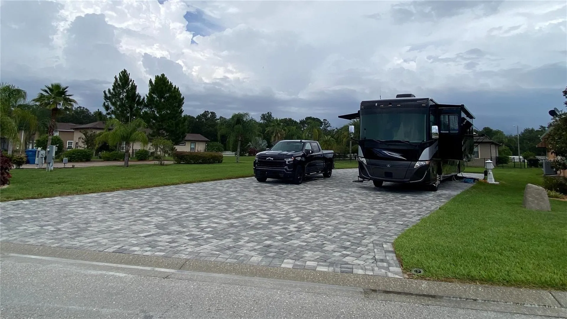 333 Nolane Lane Polk City FL 33868