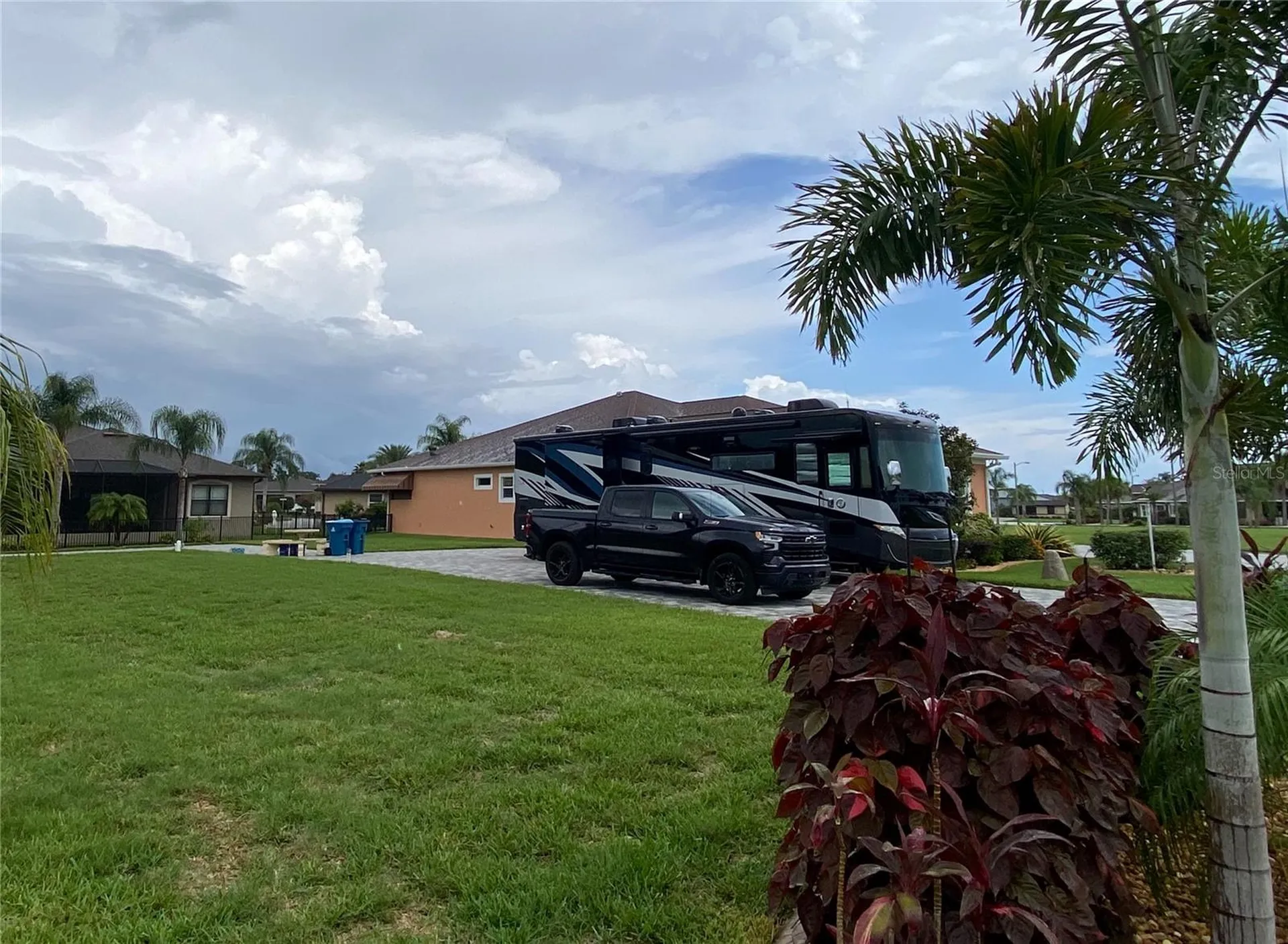 333 Nolane Lane Polk City FL 33868