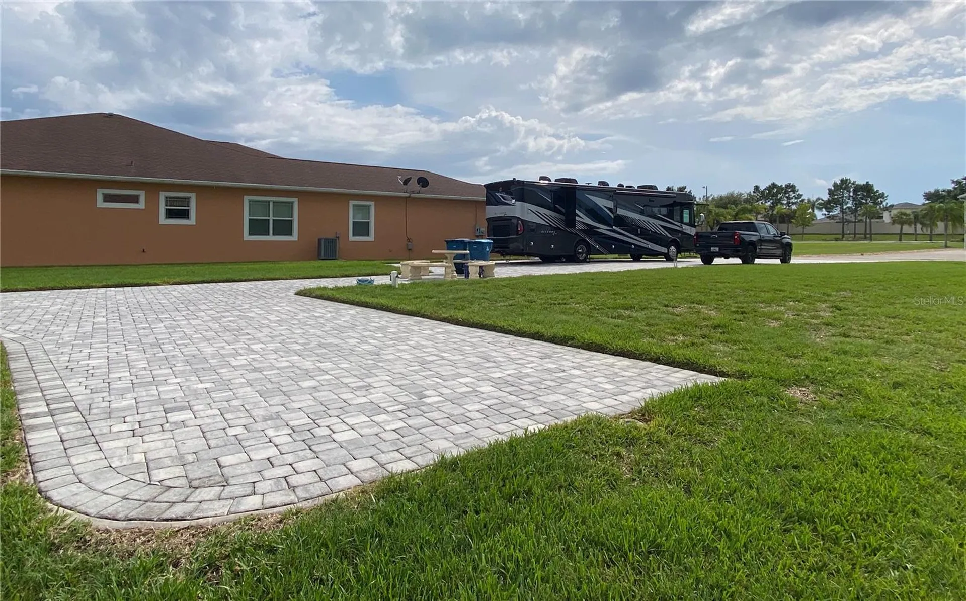 333 Nolane Lane Polk City FL 33868