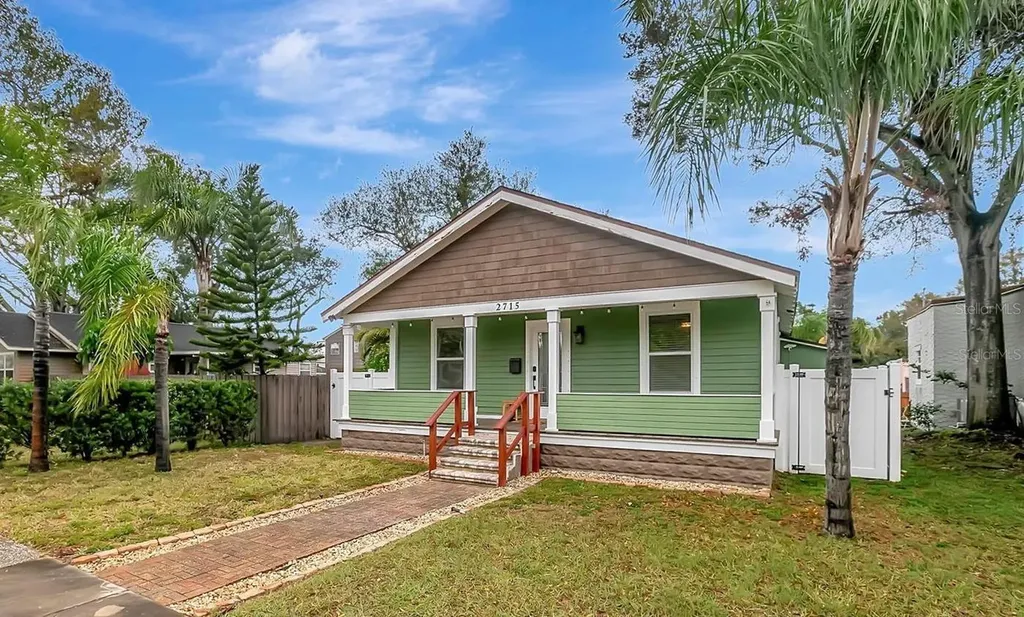 2715 14th Avenue N St Petersburg FL 33713