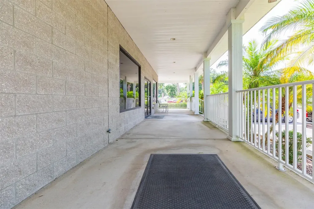 13815 21st Street Dade City FL 33525