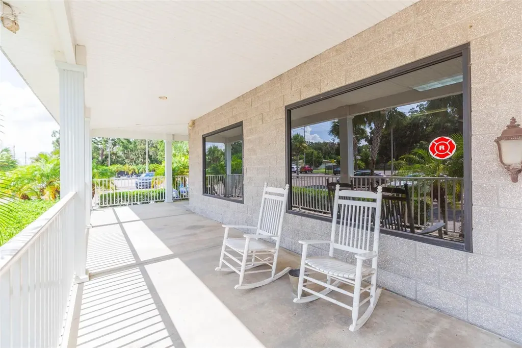 13815 21st Street Dade City FL 33525