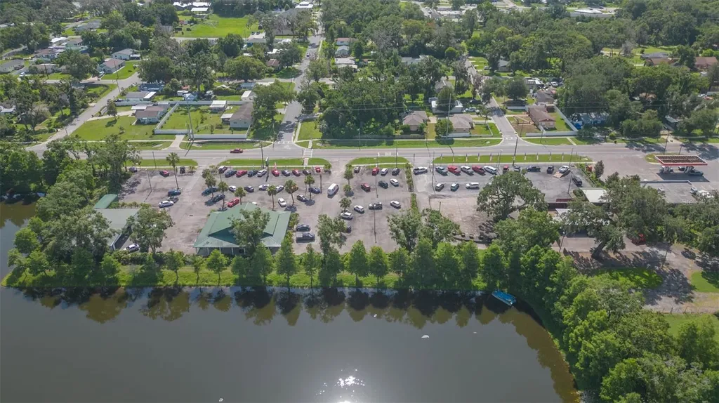 13815 21st Street Dade City FL 33525