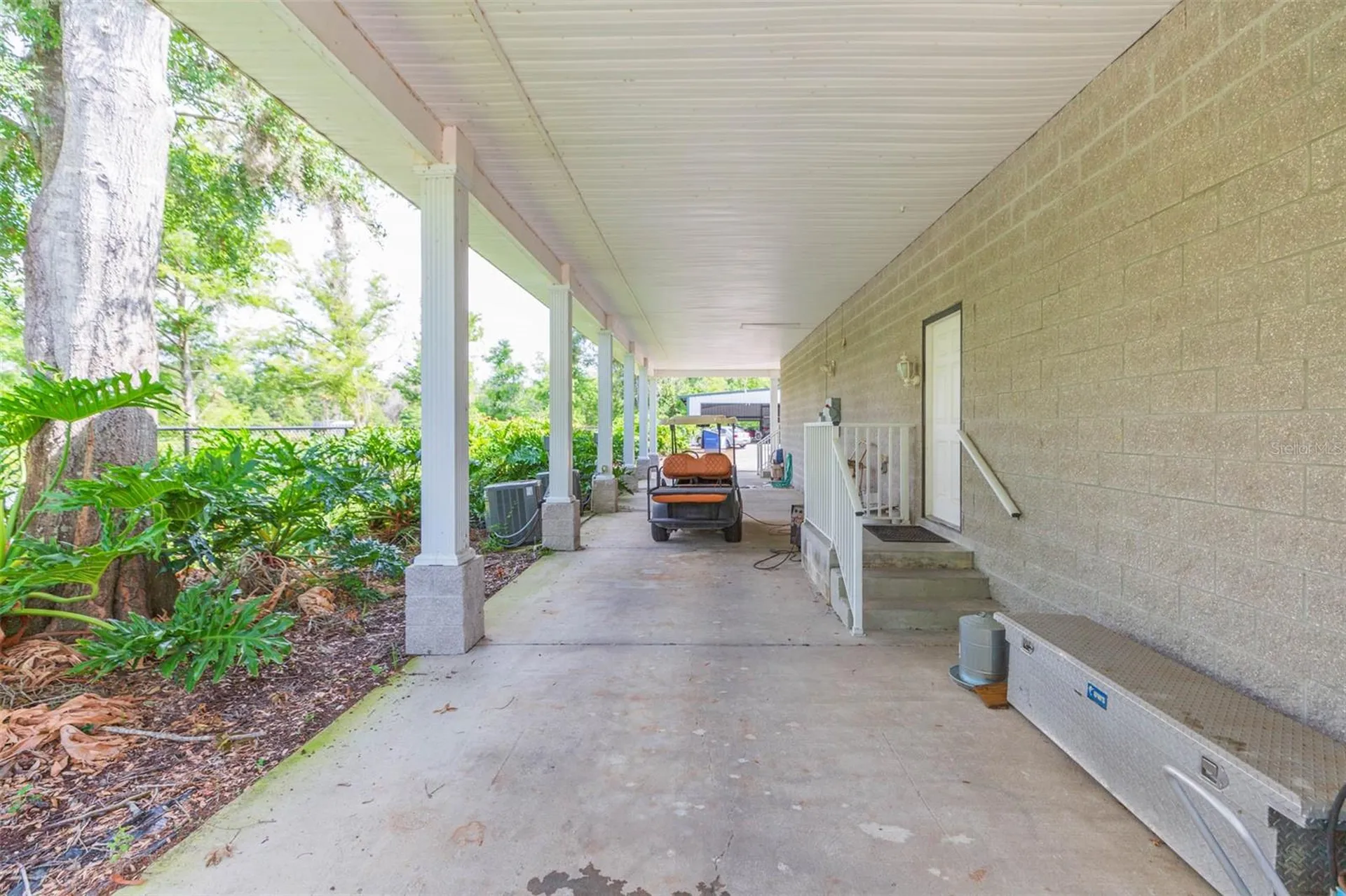 13815 21st Street Dade City FL 33525