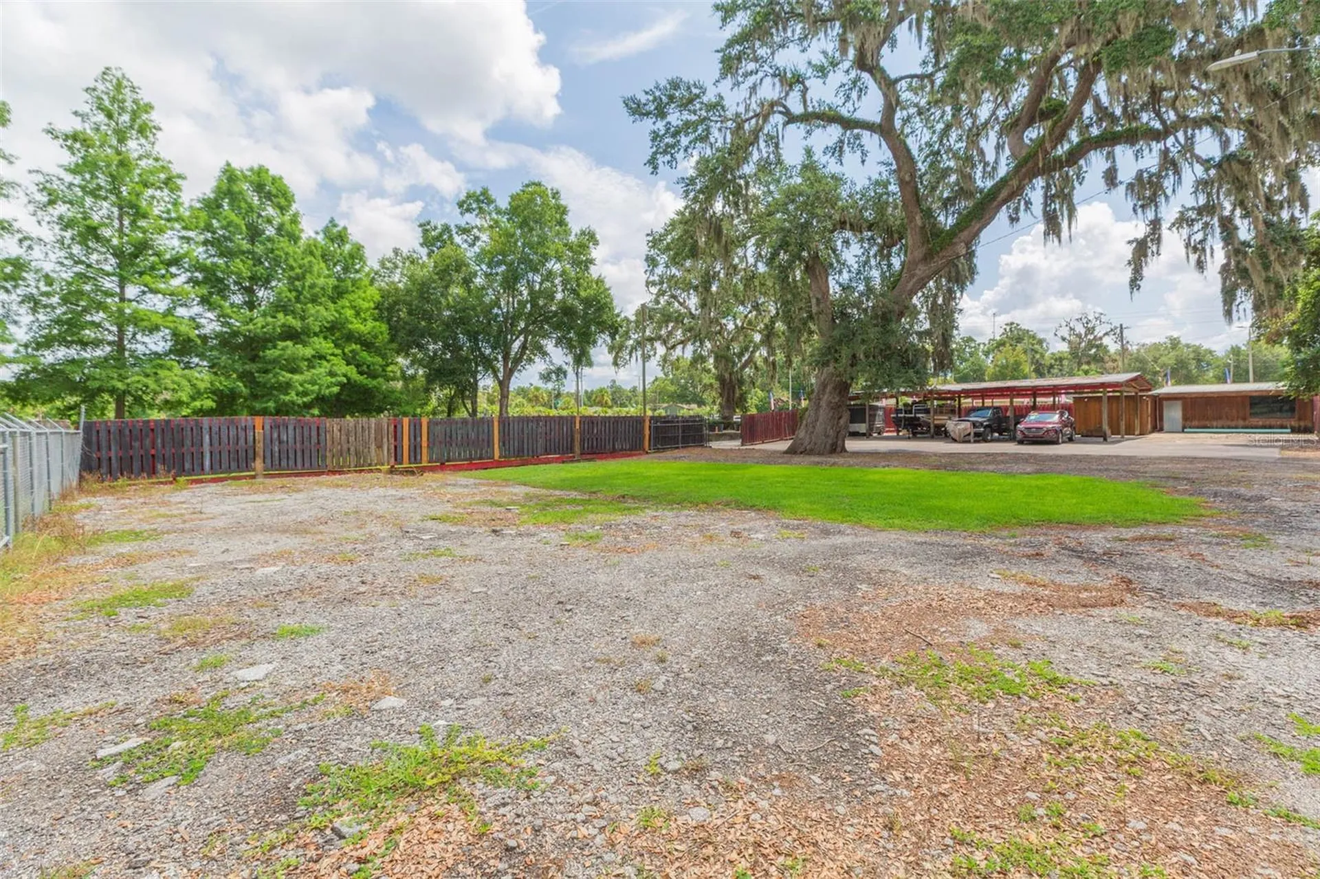 13815 21st Street Dade City FL 33525