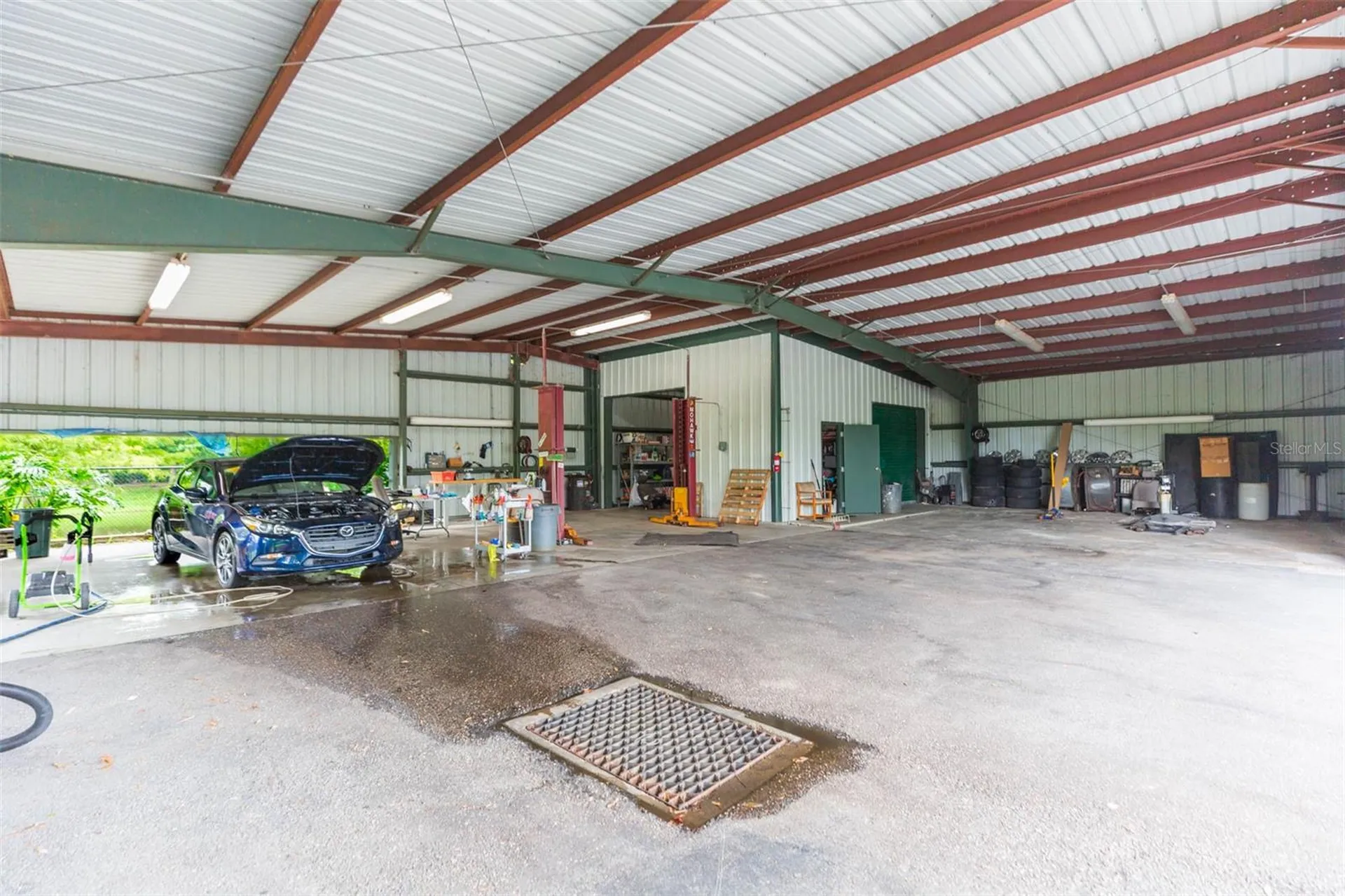 13815 21st Street Dade City FL 33525