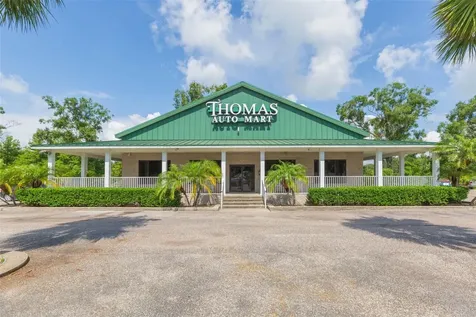 13815 21st Street Dade City FL 33525
