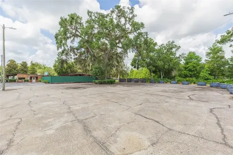 13815 21st Street Dade City FL 33525