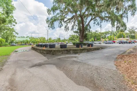 13815 21st Street Dade City FL 33525