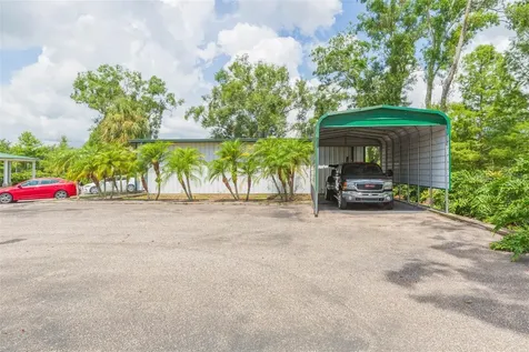 13815 21st Street Dade City FL 33525