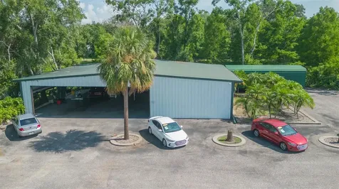 13815 21st Street Dade City FL 33525