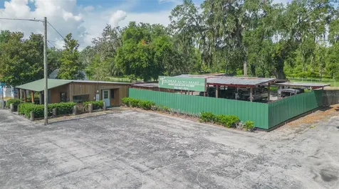 13815 21st Street Dade City FL 33525