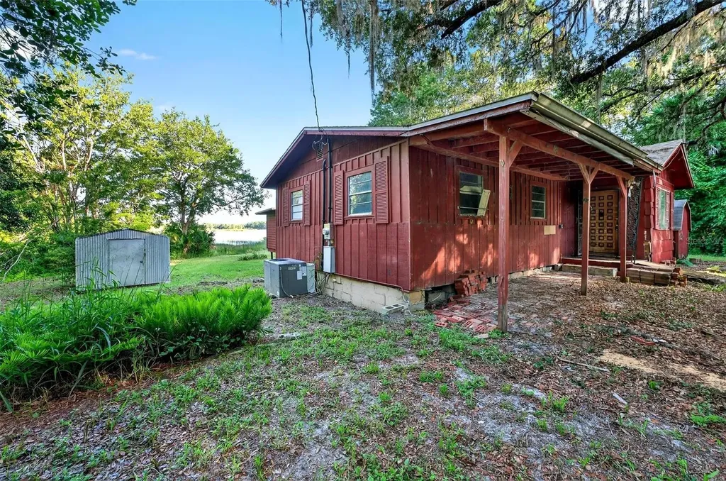 54544 Buckhorn Road Astor FL 32102