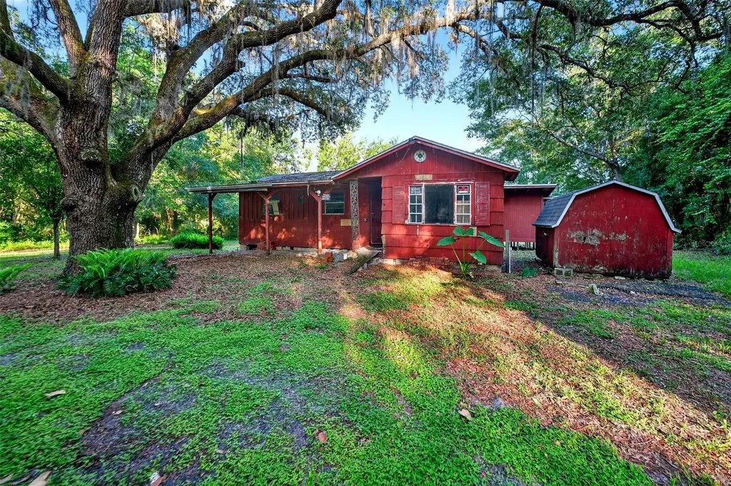 54544 Buckhorn Road Astor FL 32102