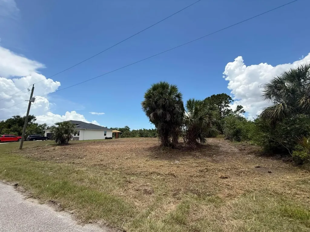 Lot 22 Eastman Circle North Port FL 34288