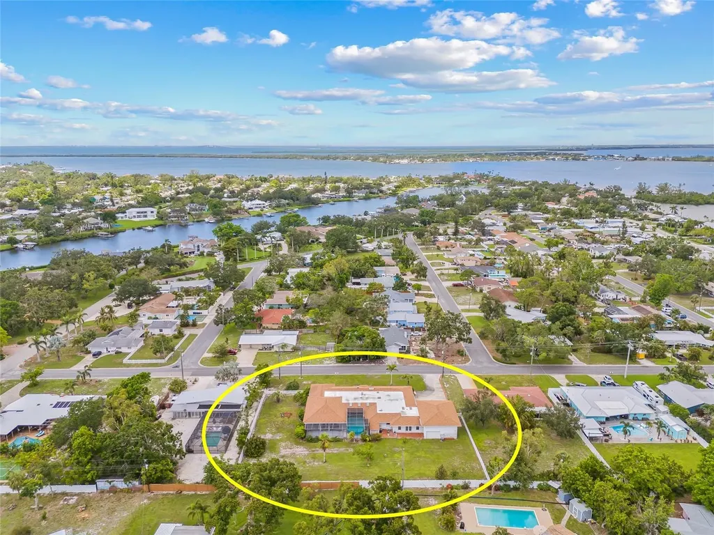 6103 6th Avenue NW Bradenton FL 34209