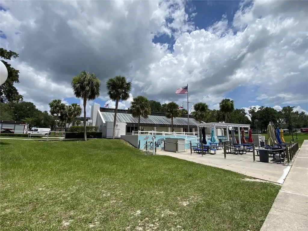 164 Royal Palm Drive Leesburg FL 34748