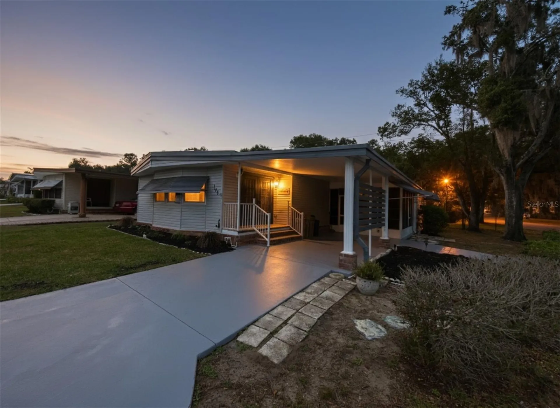 164 Royal Palm Drive Leesburg FL 34748