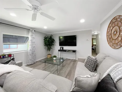 164 Royal Palm Drive Leesburg FL 34748