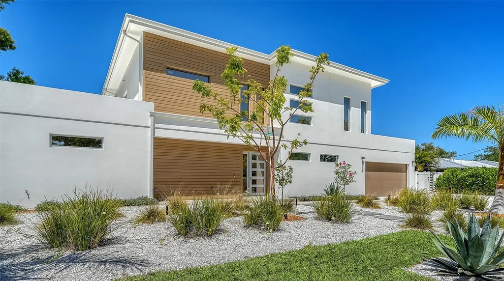 2124 Clematis Place Sarasota FL 34239