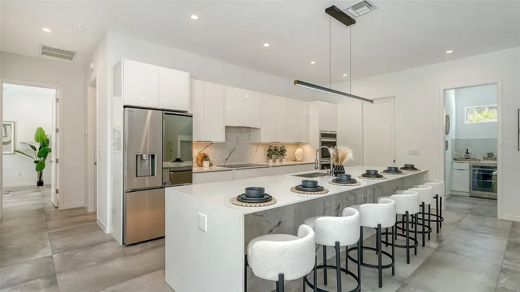 2124 Clematis Place Sarasota FL 34239