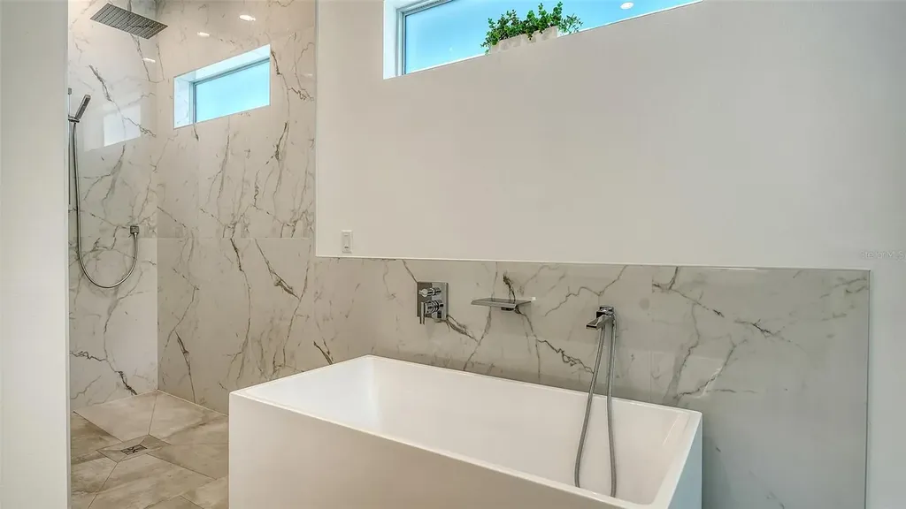 2124 Clematis Place Sarasota FL 34239