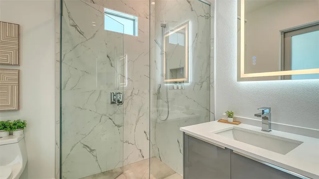 2124 Clematis Place Sarasota FL 34239