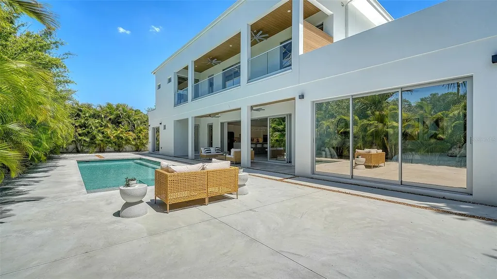 2124 Clematis Place Sarasota FL 34239