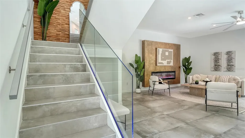 2124 Clematis Place Sarasota FL 34239
