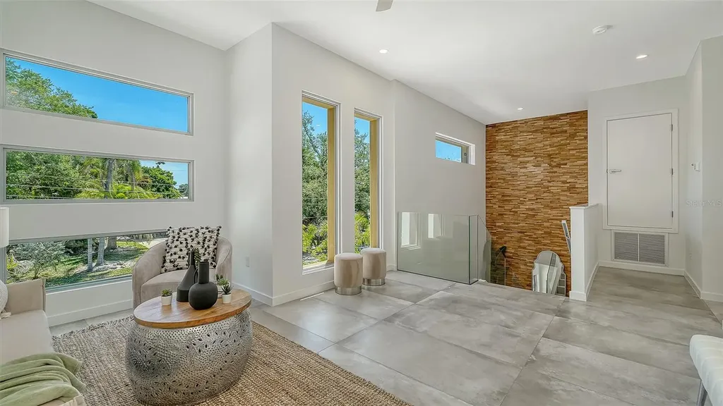 2124 Clematis Place Sarasota FL 34239
