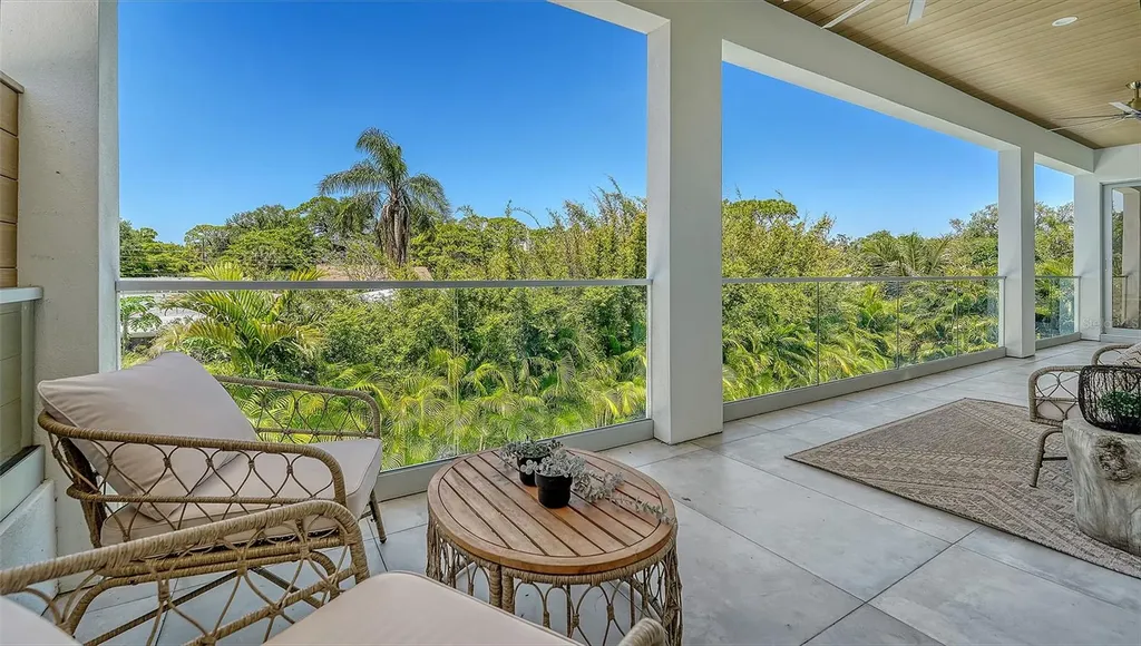 2124 Clematis Place Sarasota FL 34239