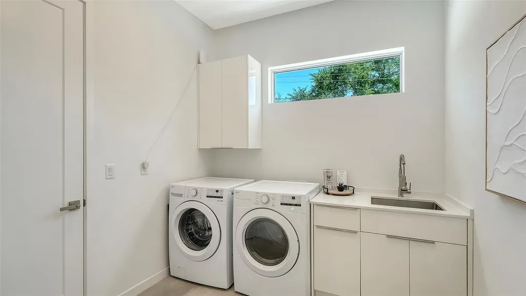 2124 Clematis Place Sarasota FL 34239