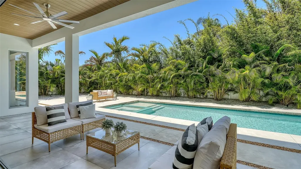 2124 Clematis Place Sarasota FL 34239