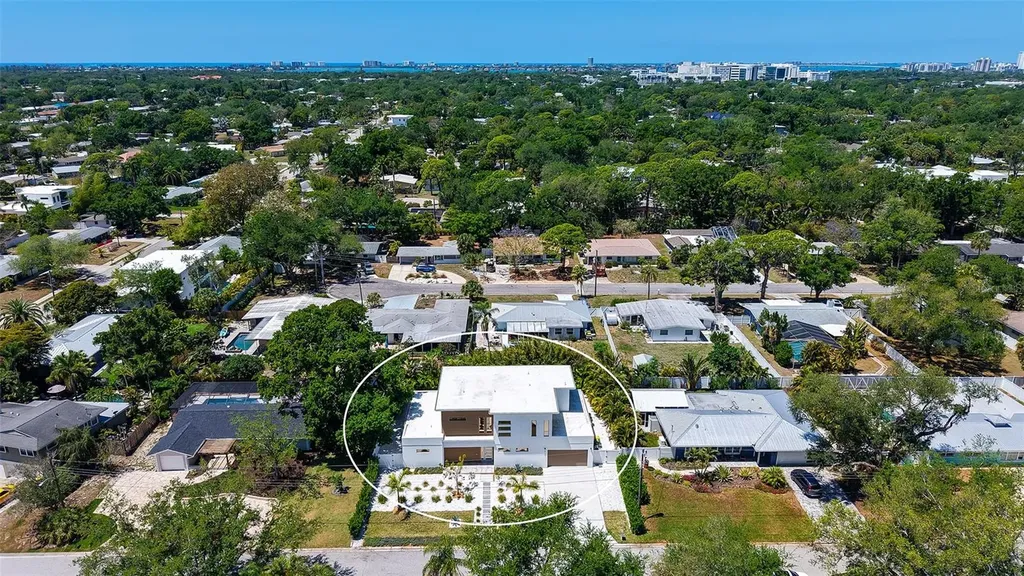 2124 Clematis Place Sarasota FL 34239