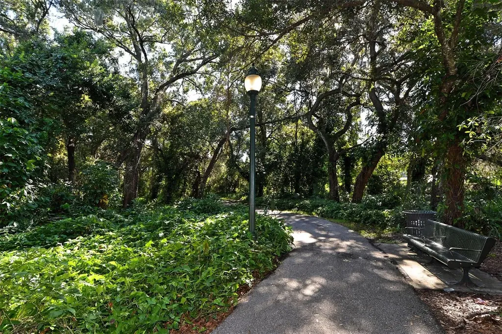 2124 Clematis Place Sarasota FL 34239