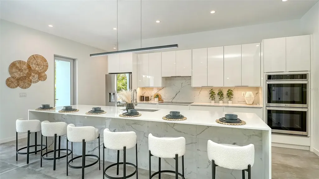 2124 Clematis Place Sarasota FL 34239