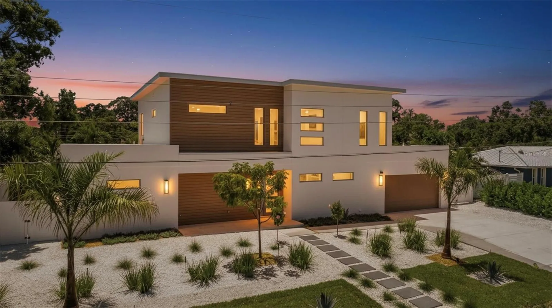 Sarasota FL, 2124 Clematis Place