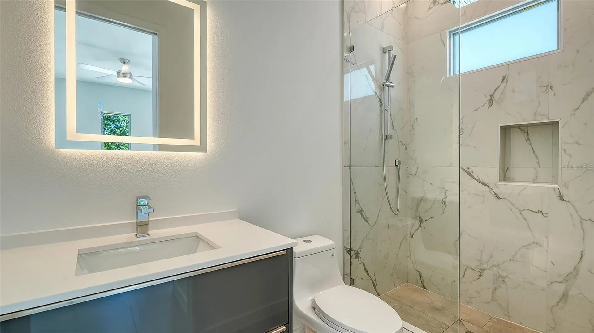 2124 Clematis Place Sarasota FL 34239