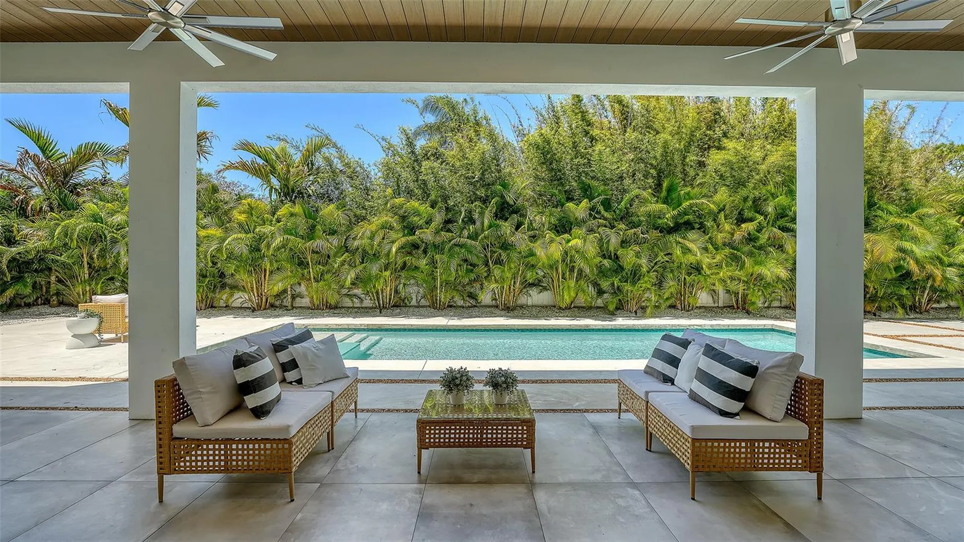 2124 Clematis Place Sarasota FL 34239