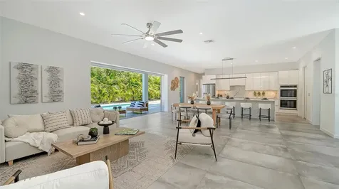 2124 Clematis Place Sarasota FL 34239