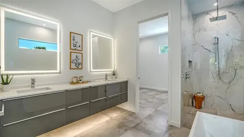 2124 Clematis Place Sarasota FL 34239