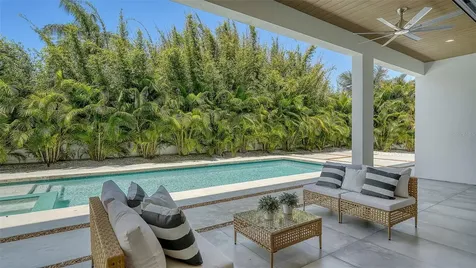 2124 Clematis Place Sarasota FL 34239