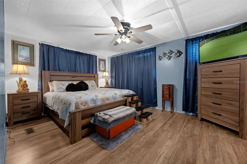 1025 Capella Drive Tavares FL 32778