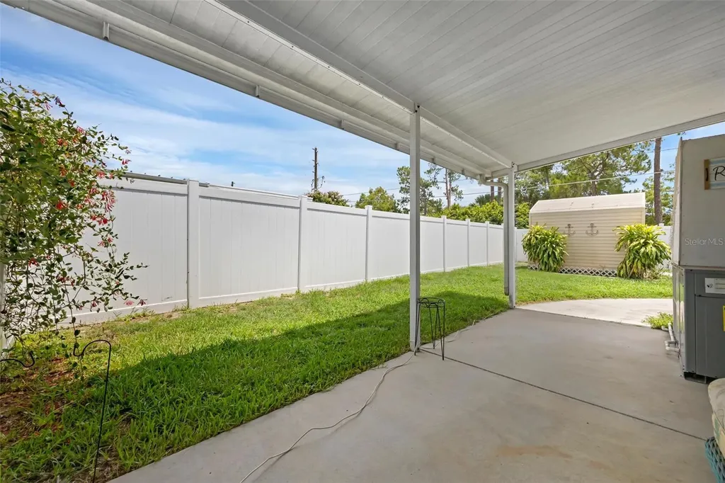 1025 Capella Drive Tavares FL 32778