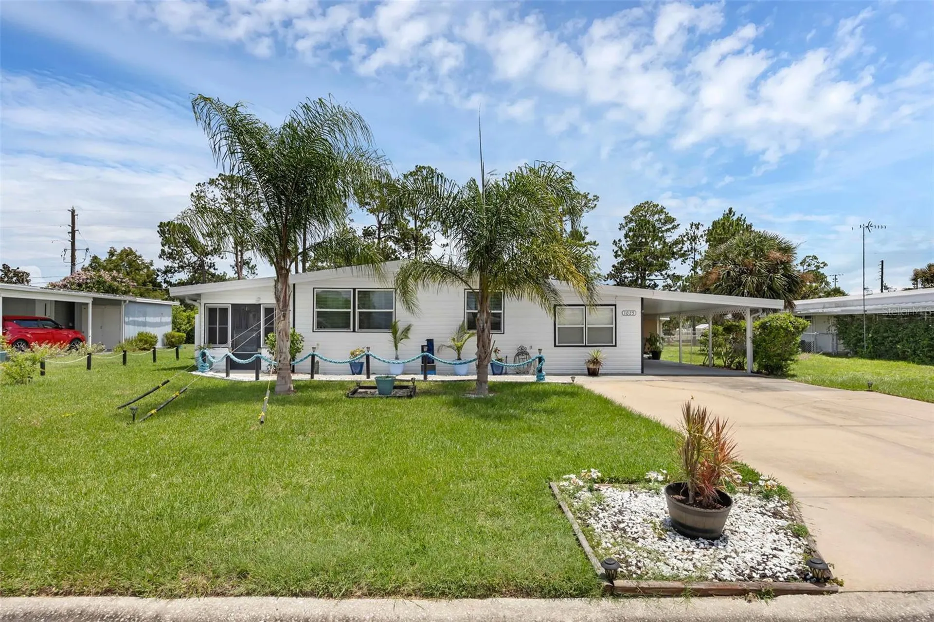 1025 Capella Drive Tavares FL 32778