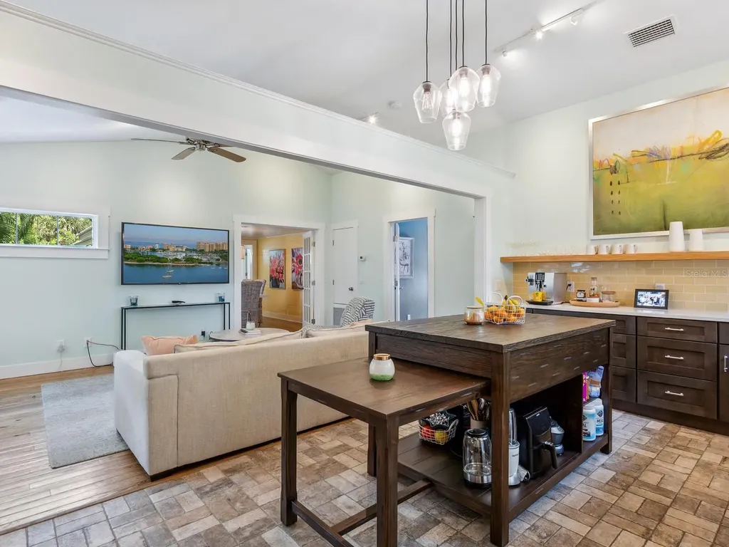 1732 6th Street Sarasota FL 34236