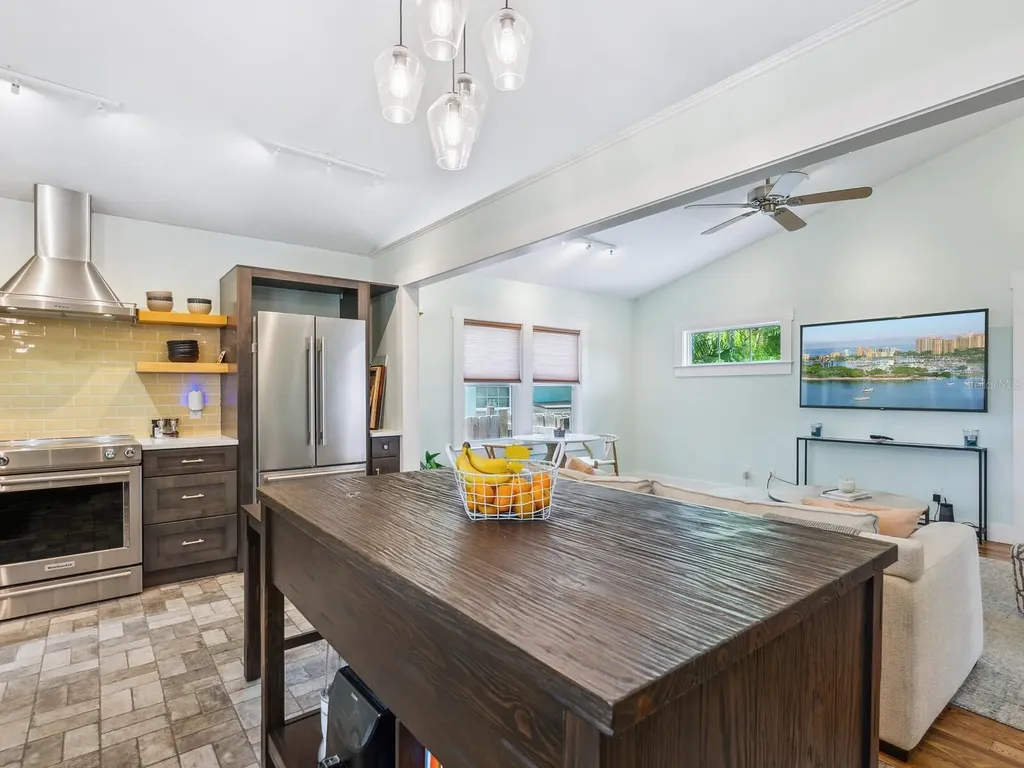 1732 6th Street Sarasota FL 34236