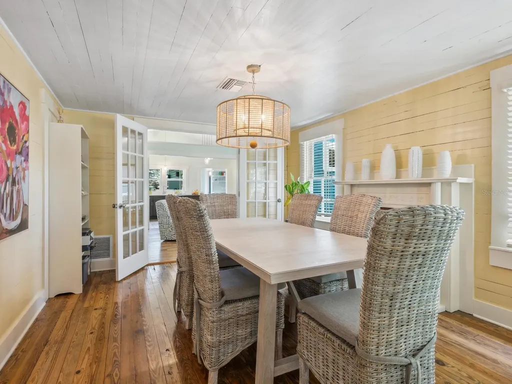 1732 6th Street Sarasota FL 34236